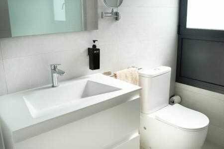 Apartamento De 3 Dormitorios Piscina Y Parking Calpe Exterior photo